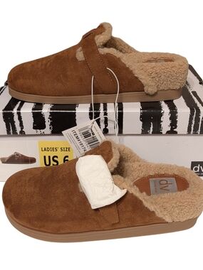 DV by Dolce Vita Chestnut Brown Faux-Suede Shearling Clog Mules